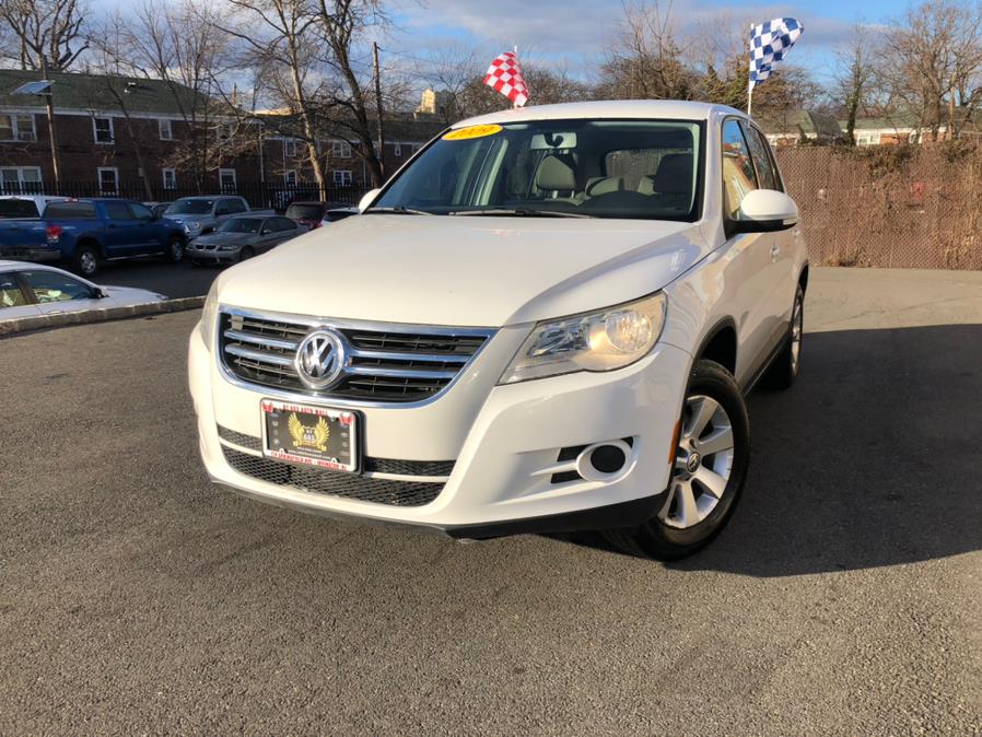 2009 Volkswagen Tiguan FWD 4dr Auto S, available for sale in Irvington, New Jersey | Elis Motors Corp. Irvington, New Jersey 2009 Volkswagen Tiguan FWD 4dr Auto S, available for sale in Irvington, New Jersey | Elis Motors Corp. Irvington, New Jersey