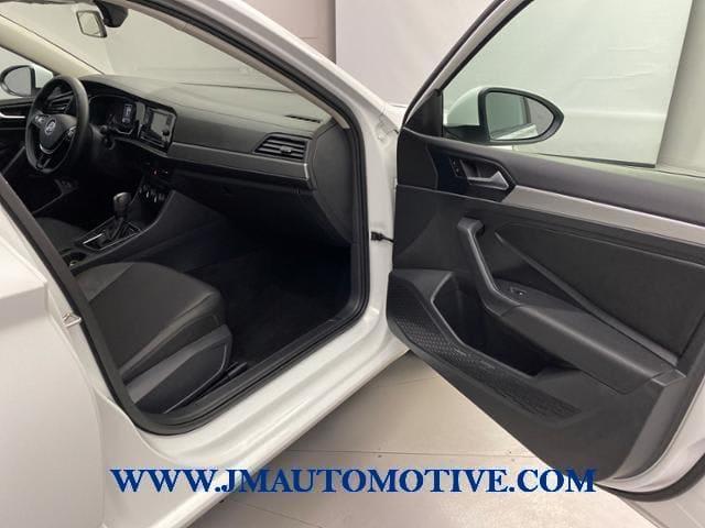 2020 Volkswagen Jetta SE, available for sale in Naugatuck, Connecticut | J&M Automotive Sls&Svc LLC. Naugatuck, Connecticut 2020 Volkswagen Jetta SE, available for sale in Naugatuck, Connecticut | J&M Automotive Sls&Svc LLC. Naugatuck, Connecticut