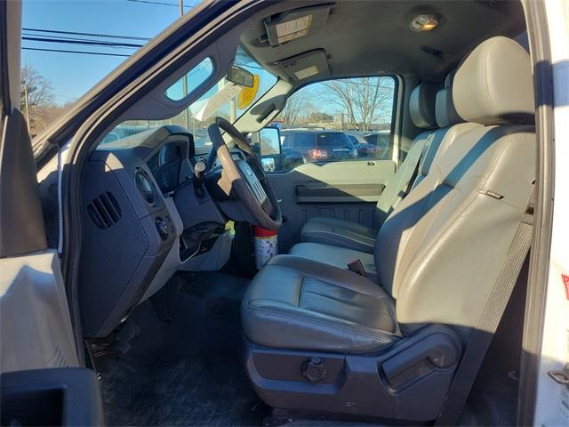 2016 Ford F-450sd XL, available for sale in Stratford, Connecticut | Wiz Leasing Inc. Stratford, Connecticut 2016 Ford F-450sd XL, available for sale in Stratford, Connecticut | Wiz Leasing Inc. Stratford, Connecticut