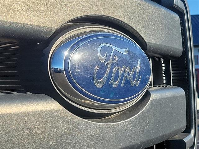 2016 Ford F-450sd XL, available for sale in Stratford, Connecticut | Wiz Leasing Inc. Stratford, Connecticut 2016 Ford F-450sd XL, available for sale in Stratford, Connecticut | Wiz Leasing Inc. Stratford, Connecticut