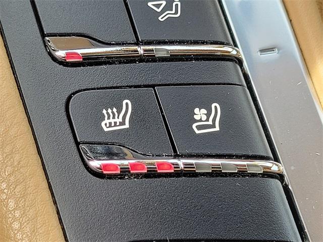 2016 Porsche Macan S, available for sale in Stratford, Connecticut | Wiz Leasing Inc. Stratford, Connecticut 2016 Porsche Macan S, available for sale in Stratford, Connecticut | Wiz Leasing Inc. Stratford, Connecticut