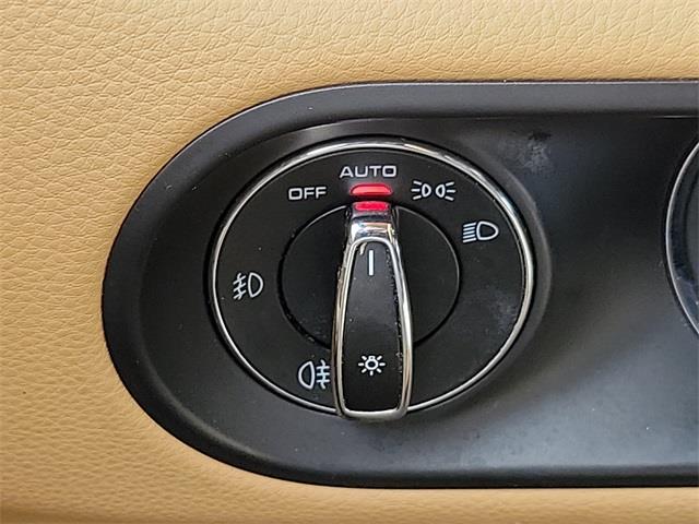 2016 Porsche Macan S, available for sale in Stratford, Connecticut | Wiz Leasing Inc. Stratford, Connecticut 2016 Porsche Macan S, available for sale in Stratford, Connecticut | Wiz Leasing Inc. Stratford, Connecticut