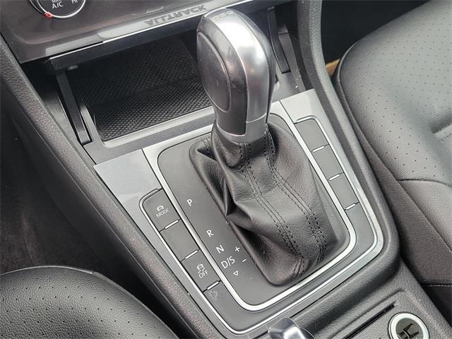 2017 Volkswagen Golf Alltrack TSI S, available for sale in Stratford, Connecticut | Wiz Leasing Inc. Stratford, Connecticut 2017 Volkswagen Golf Alltrack TSI S, available for sale in Stratford, Connecticut | Wiz Leasing Inc. Stratford, Connecticut