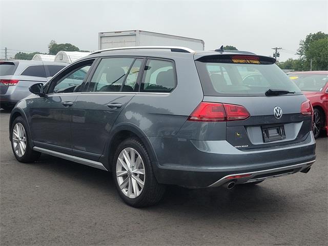 2017 Volkswagen Golf Alltrack TSI S, available for sale in Stratford, Connecticut | Wiz Leasing Inc. Stratford, Connecticut 2017 Volkswagen Golf Alltrack TSI S, available for sale in Stratford, Connecticut | Wiz Leasing Inc. Stratford, Connecticut