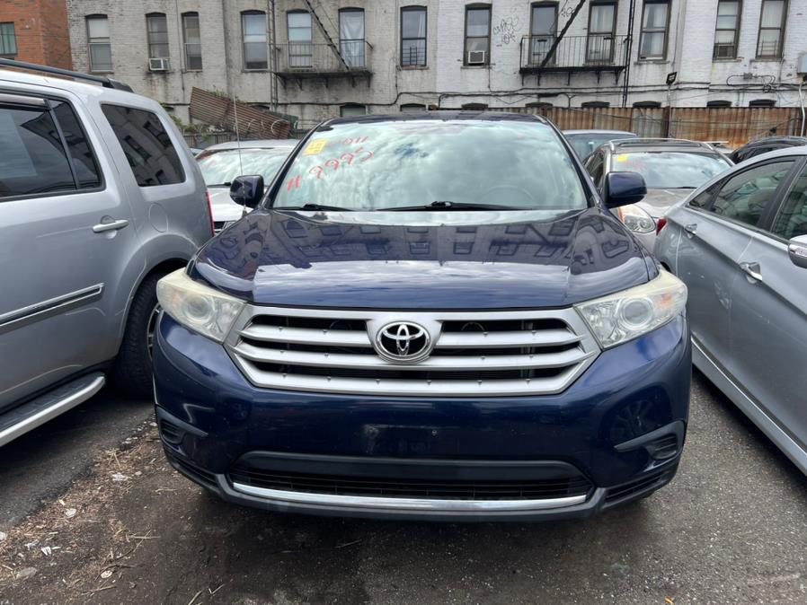 2011 Toyota Highlander FWD 4dr V6 Base (Natl), available for sale in Brooklyn, New York | Atlantic Used Car Sales. Brooklyn, New York