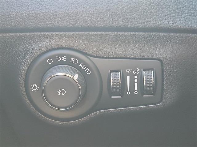 2019 Jeep Compass Latitude, available for sale in Stratford, Connecticut | Wiz Leasing Inc. Stratford, Connecticut 2019 Jeep Compass Latitude, available for sale in Stratford, Connecticut | Wiz Leasing Inc. Stratford, Connecticut