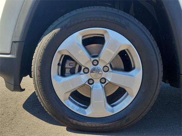 2019 Jeep Compass Latitude, available for sale in Stratford, Connecticut | Wiz Leasing Inc. Stratford, Connecticut 2019 Jeep Compass Latitude, available for sale in Stratford, Connecticut | Wiz Leasing Inc. Stratford, Connecticut