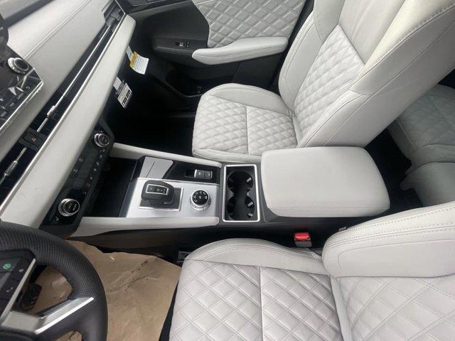 2023 Mitsubishi Outlander SEL, available for sale in Great Neck, New York | Camy Cars. Great Neck, New York 2023 Mitsubishi Outlander SEL, available for sale in Great Neck, New York | Camy Cars. Great Neck, New York