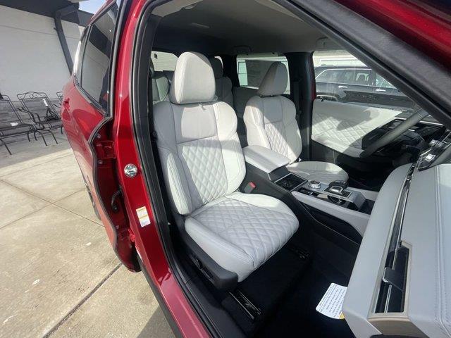 2023 Mitsubishi Outlander Phev SEL, available for sale in Great Neck, New York | Camy Cars. Great Neck, New York 2023 Mitsubishi Outlander Phev SEL, available for sale in Great Neck, New York | Camy Cars. Great Neck, New York