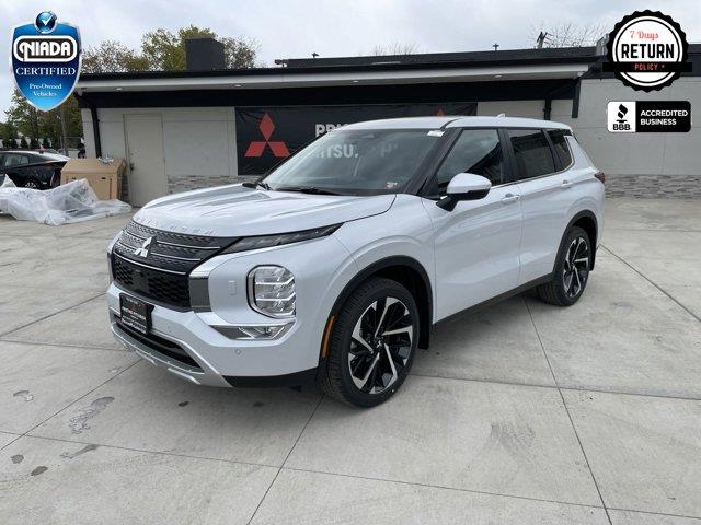 2023 Mitsubishi Outlander SE, available for sale in Great Neck, New York | Camy Cars. Great Neck, New York