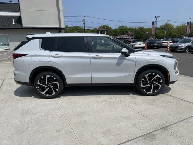 2023 Mitsubishi Outlander SE, available for sale in Great Neck, New York | Camy Cars. Great Neck, New York 2023 Mitsubishi Outlander SE, available for sale in Great Neck, New York | Camy Cars. Great Neck, New York