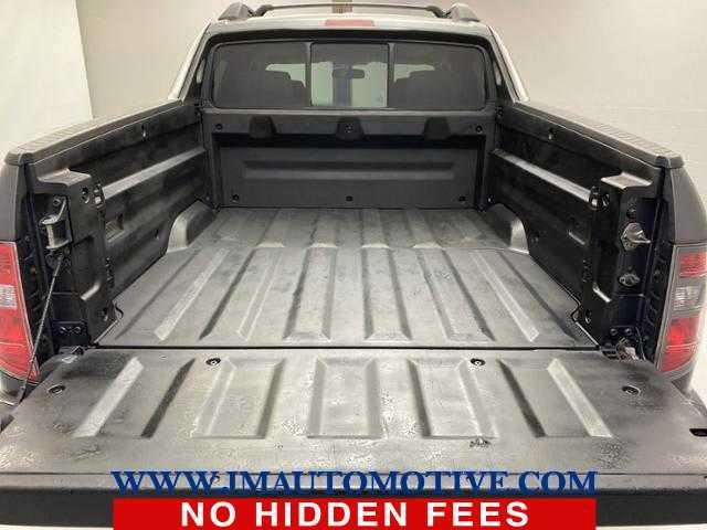 2013 Honda Ridgeline RTL 4WD Crew Cab, available for sale in Naugatuck, Connecticut | J&M Automotive Sls&Svc LLC. Naugatuck, Connecticut 2013 Honda Ridgeline RTL 4WD Crew Cab, available for sale in Naugatuck, Connecticut | J&M Automotive Sls&Svc LLC. Naugatuck, Connecticut