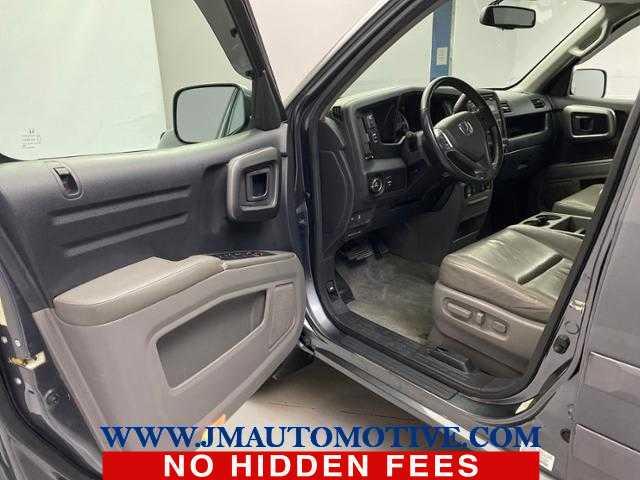 2013 Honda Ridgeline RTL 4WD Crew Cab, available for sale in Naugatuck, Connecticut | J&M Automotive Sls&Svc LLC. Naugatuck, Connecticut 2013 Honda Ridgeline RTL 4WD Crew Cab, available for sale in Naugatuck, Connecticut | J&M Automotive Sls&Svc LLC. Naugatuck, Connecticut