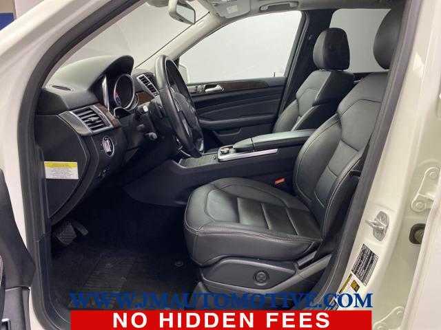 2013 Mercedes-benz M-class ML 350, available for sale in Naugatuck, Connecticut | J&M Automotive Sls&Svc LLC. Naugatuck, Connecticut 2013 Mercedes-benz M-class ML 350, available for sale in Naugatuck, Connecticut | J&M Automotive Sls&Svc LLC. Naugatuck, Connecticut