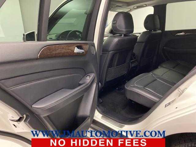 2013 Mercedes-benz M-class ML 350, available for sale in Naugatuck, Connecticut | J&M Automotive Sls&Svc LLC. Naugatuck, Connecticut 2013 Mercedes-benz M-class ML 350, available for sale in Naugatuck, Connecticut | J&M Automotive Sls&Svc LLC. Naugatuck, Connecticut