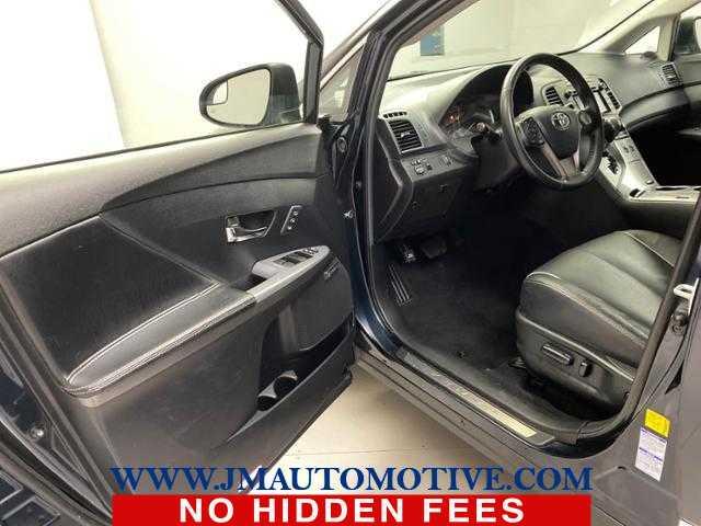 2015 Toyota Venza XLE, available for sale in Naugatuck, Connecticut | J&M Automotive Sls&Svc LLC. Naugatuck, Connecticut 2015 Toyota Venza XLE, available for sale in Naugatuck, Connecticut | J&M Automotive Sls&Svc LLC. Naugatuck, Connecticut