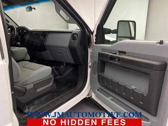 2014 Ford Super Duty F-350 Srw XL 4WD Reg Cab 137, available for sale in Naugatuck, Connecticut | J&M Automotive Sls&Svc LLC. Naugatuck, Connecticut 2014 Ford Super Duty F-350 Srw XL 4WD Reg Cab 137, available for sale in Naugatuck, Connecticut | J&M Automotive Sls&Svc LLC. Naugatuck, Connecticut