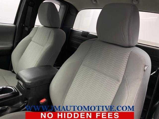 2017 Toyota Tacoma SR Access Cab 6 Bed I4 4x4 AT, available for sale in Naugatuck, Connecticut | J&M Automotive Sls&Svc LLC. Naugatuck, Connecticut 2017 Toyota Tacoma SR Access Cab 6 Bed I4 4x4 AT, available for sale in Naugatuck, Connecticut | J&M Automotive Sls&Svc LLC. Naugatuck, Connecticut