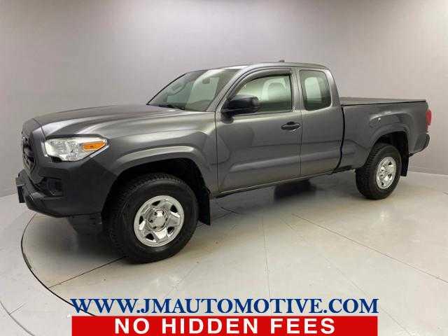2017 Toyota Tacoma SR Access Cab 6  Bed I4 4x4 AT, available for sale in Naugatuck, Connecticut | J&M Automotive Sls&Svc LLC. Naugatuck, Connecticut