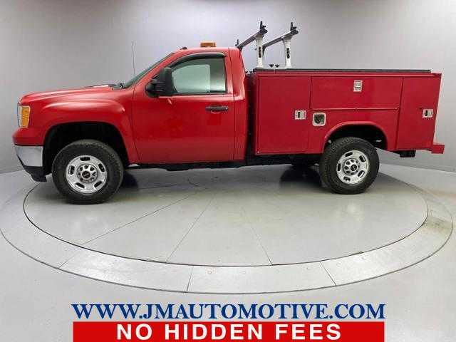 2014 GMC Sierra 2500hd Work Truck 4WD Reg Cab 133.7, available for sale in Naugatuck, Connecticut | J&M Automotive Sls&Svc LLC. Naugatuck, Connecticut 2014 GMC Sierra 2500hd Work Truck 4WD Reg Cab 133.7, available for sale in Naugatuck, Connecticut | J&M Automotive Sls&Svc LLC. Naugatuck, Connecticut
