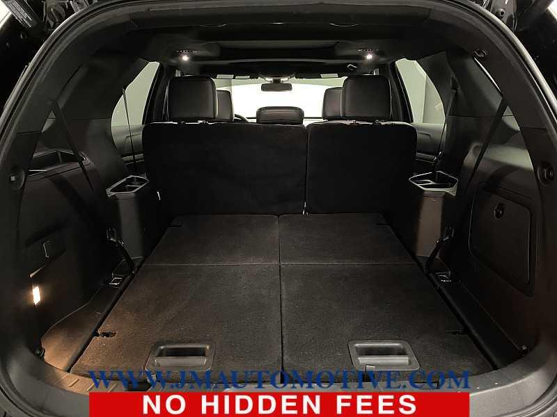 2018 Ford Explorer XLT, available for sale in Naugatuck, Connecticut | J&M Automotive Sls&Svc LLC. Naugatuck, Connecticut 2018 Ford Explorer XLT, available for sale in Naugatuck, Connecticut | J&M Automotive Sls&Svc LLC. Naugatuck, Connecticut