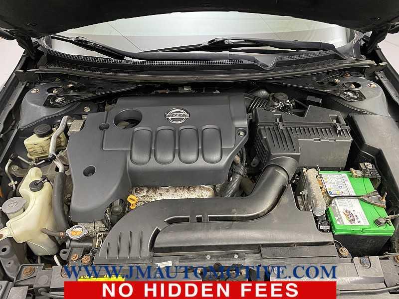 2011 Nissan Altima 2.5 S, available for sale in Naugatuck, Connecticut | J&M Automotive Sls&Svc LLC. Naugatuck, Connecticut 2011 Nissan Altima 2.5 S, available for sale in Naugatuck, Connecticut | J&M Automotive Sls&Svc LLC. Naugatuck, Connecticut