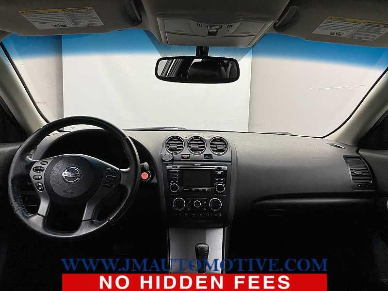 2011 Nissan Altima 2.5 S, available for sale in Naugatuck, Connecticut | J&M Automotive Sls&Svc LLC. Naugatuck, Connecticut 2011 Nissan Altima 2.5 S, available for sale in Naugatuck, Connecticut | J&M Automotive Sls&Svc LLC. Naugatuck, Connecticut