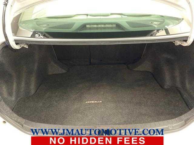 2012 Toyota Corolla LE, available for sale in Naugatuck, Connecticut | J&M Automotive Sls&Svc LLC. Naugatuck, Connecticut 2012 Toyota Corolla LE, available for sale in Naugatuck, Connecticut | J&M Automotive Sls&Svc LLC. Naugatuck, Connecticut