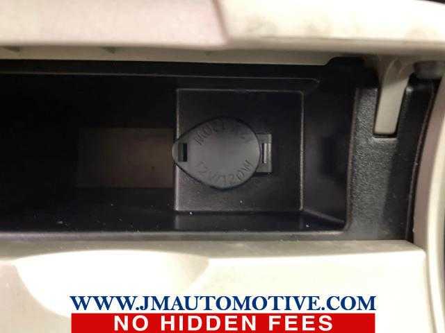 2012 Toyota Corolla LE, available for sale in Naugatuck, Connecticut | J&M Automotive Sls&Svc LLC. Naugatuck, Connecticut 2012 Toyota Corolla LE, available for sale in Naugatuck, Connecticut | J&M Automotive Sls&Svc LLC. Naugatuck, Connecticut