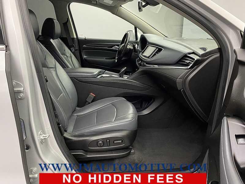 2019 Buick Enclave Essence, available for sale in Naugatuck, Connecticut | J&M Automotive Sls&Svc LLC. Naugatuck, Connecticut 2019 Buick Enclave Essence, available for sale in Naugatuck, Connecticut | J&M Automotive Sls&Svc LLC. Naugatuck, Connecticut