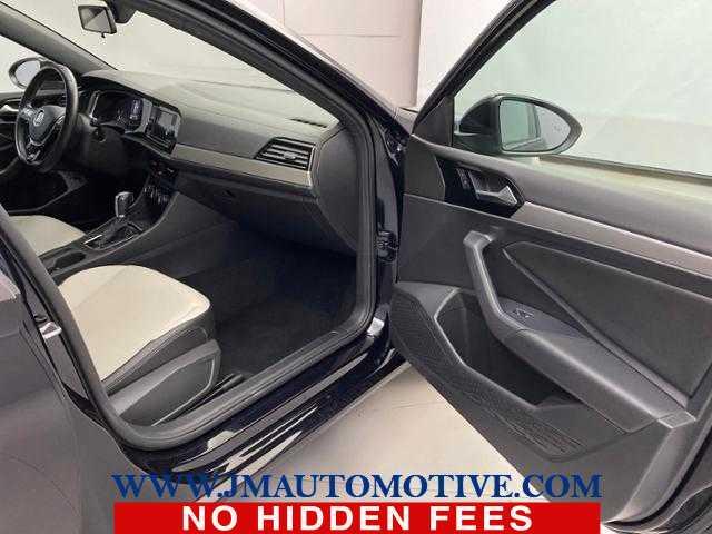 2019 Volkswagen Jetta R-Line, available for sale in Naugatuck, Connecticut | J&M Automotive Sls&Svc LLC. Naugatuck, Connecticut 2019 Volkswagen Jetta R-Line, available for sale in Naugatuck, Connecticut | J&M Automotive Sls&Svc LLC. Naugatuck, Connecticut