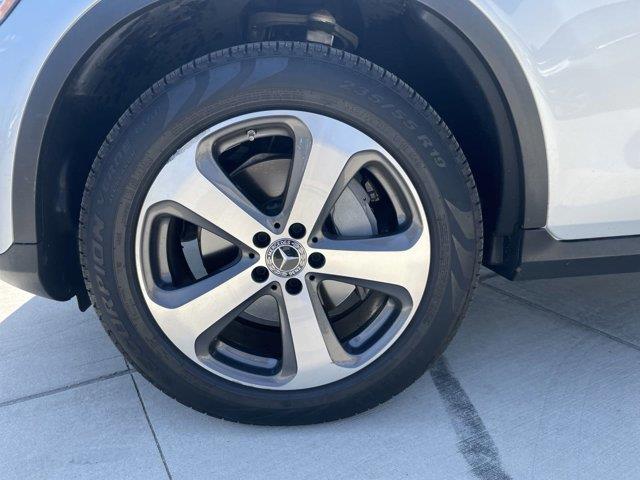 2020 Mercedes-benz Glc GLC 300, available for sale in Great Neck, New York | Camy Cars. Great Neck, New York 2020 Mercedes-benz Glc GLC 300, available for sale in Great Neck, New York | Camy Cars. Great Neck, New York