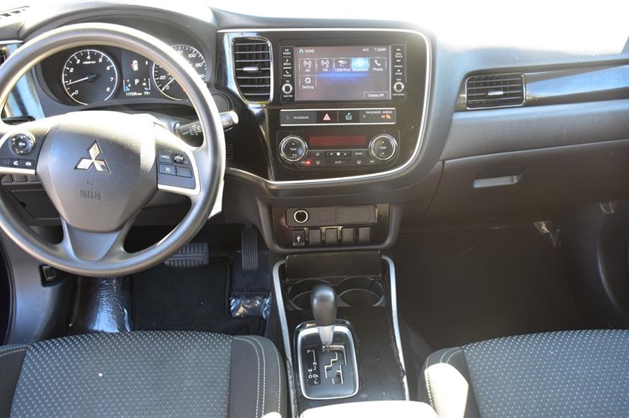 2019 Mitsubishi Outlander ES, available for sale in Patchogue, New York | 112 Auto Plaza. Patchogue, New York 2019 Mitsubishi Outlander ES, available for sale in Patchogue, New York | 112 Auto Plaza. Patchogue, New York