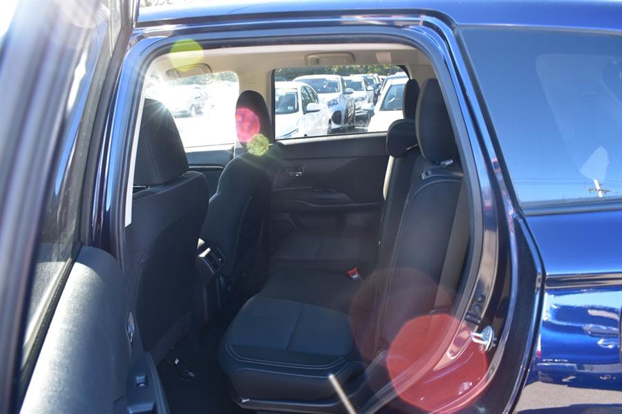 2019 Mitsubishi Outlander ES, available for sale in Patchogue, New York | 112 Auto Plaza. Patchogue, New York 2019 Mitsubishi Outlander ES, available for sale in Patchogue, New York | 112 Auto Plaza. Patchogue, New York