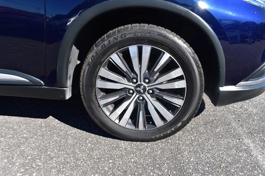 2019 Mitsubishi Outlander ES, available for sale in Patchogue, New York | 112 Auto Plaza. Patchogue, New York 2019 Mitsubishi Outlander ES, available for sale in Patchogue, New York | 112 Auto Plaza. Patchogue, New York
