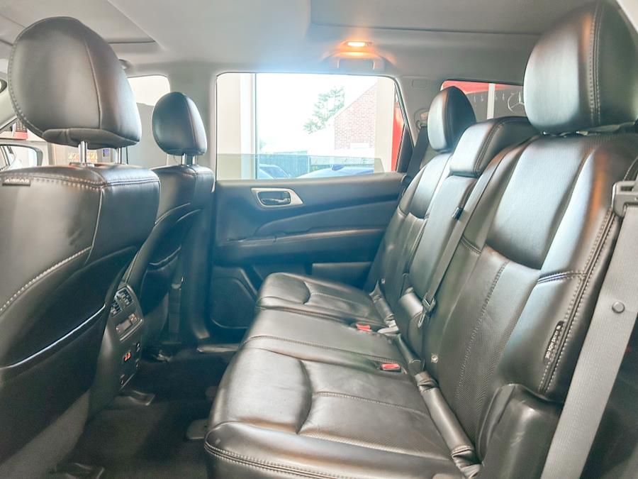 2019 Nissan Pathfinder 4x4 PLATINUM, available for sale in Franklin Square, New York | Luxury Motor Club. Franklin Square, New York 2019 Nissan Pathfinder 4x4 PLATINUM, available for sale in Franklin Square, New York | Luxury Motor Club. Franklin Square, New York