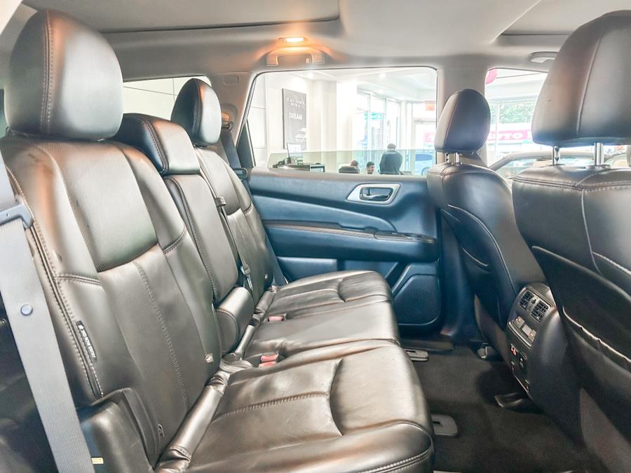 2019 Nissan Pathfinder 4x4 PLATINUM, available for sale in Franklin Square, New York | Luxury Motor Club. Franklin Square, New York 2019 Nissan Pathfinder 4x4 PLATINUM, available for sale in Franklin Square, New York | Luxury Motor Club. Franklin Square, New York