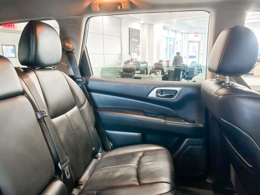 2019 Nissan Pathfinder 4x4 PLATINUM, available for sale in Franklin Square, New York | Luxury Motor Club. Franklin Square, New York 2019 Nissan Pathfinder 4x4 PLATINUM, available for sale in Franklin Square, New York | Luxury Motor Club. Franklin Square, New York