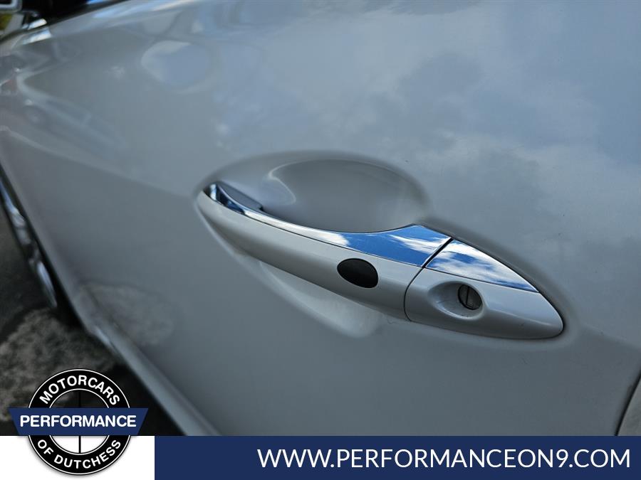 2013 Hyundai Azera 4dr Sdn, available for sale in Wappingers Falls, New York | Performance Motor Cars. Wappingers Falls, New York 2013 Hyundai Azera 4dr Sdn, available for sale in Wappingers Falls, New York | Performance Motor Cars. Wappingers Falls, New York