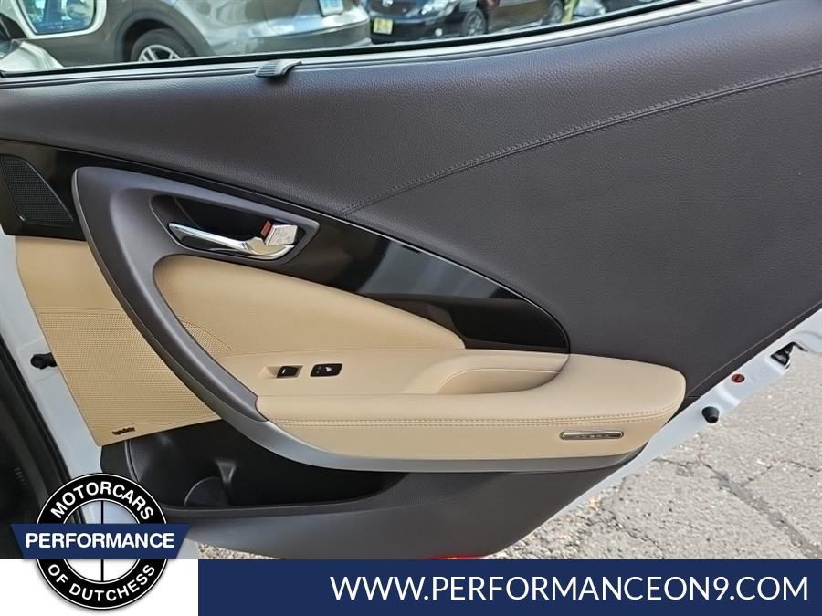 2013 Hyundai Azera 4dr Sdn, available for sale in Wappingers Falls, New York | Performance Motor Cars. Wappingers Falls, New York 2013 Hyundai Azera 4dr Sdn, available for sale in Wappingers Falls, New York | Performance Motor Cars. Wappingers Falls, New York