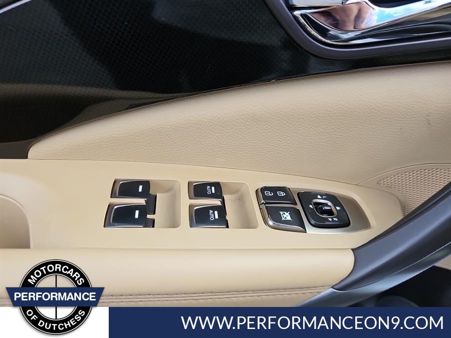 2013 Hyundai Azera 4dr Sdn, available for sale in Wappingers Falls, New York | Performance Motor Cars. Wappingers Falls, New York 2013 Hyundai Azera 4dr Sdn, available for sale in Wappingers Falls, New York | Performance Motor Cars. Wappingers Falls, New York