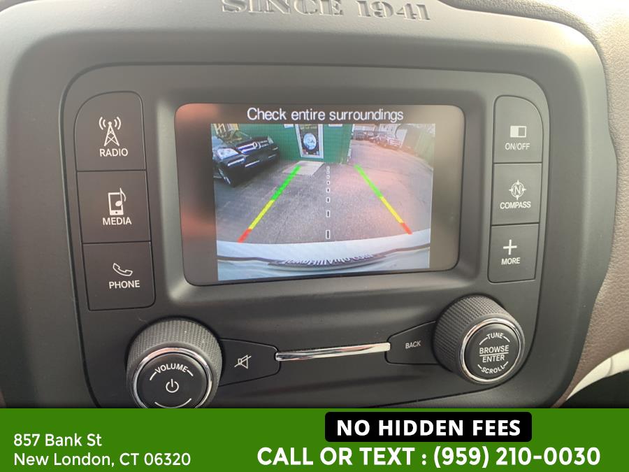 2015 Jeep Renegade 4WD 4dr Latitude, available for sale in New London, Connecticut | McAvoy Inc dba Town Hill Auto. New London, Connecticut 2015 Jeep Renegade 4WD 4dr Latitude, available for sale in New London, Connecticut | McAvoy Inc dba Town Hill Auto. New London, Connecticut