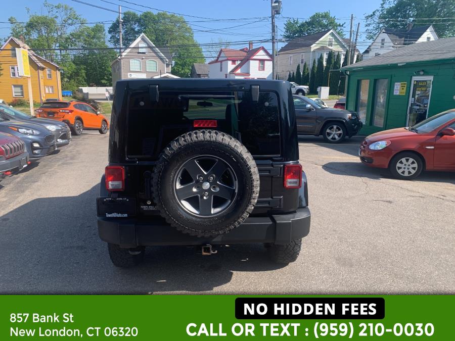 2012 Jeep Wrangler Unlimited 4WD 4dr Rubicon, available for sale in New London, Connecticut | McAvoy Inc dba Town Hill Auto. New London, Connecticut 2012 Jeep Wrangler Unlimited 4WD 4dr Rubicon, available for sale in New London, Connecticut | McAvoy Inc dba Town Hill Auto. New London, Connecticut