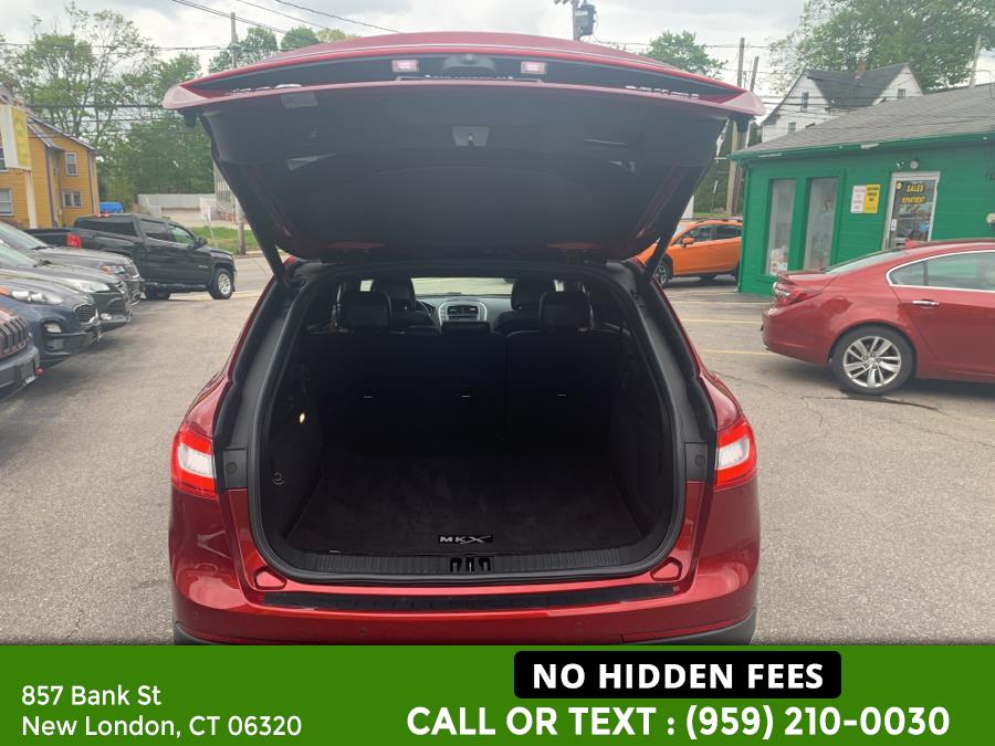 2017 Lincoln MKX Select AWD, available for sale in New London, Connecticut | McAvoy Inc dba Town Hill Auto. New London, Connecticut 2017 Lincoln MKX Select AWD, available for sale in New London, Connecticut | McAvoy Inc dba Town Hill Auto. New London, Connecticut