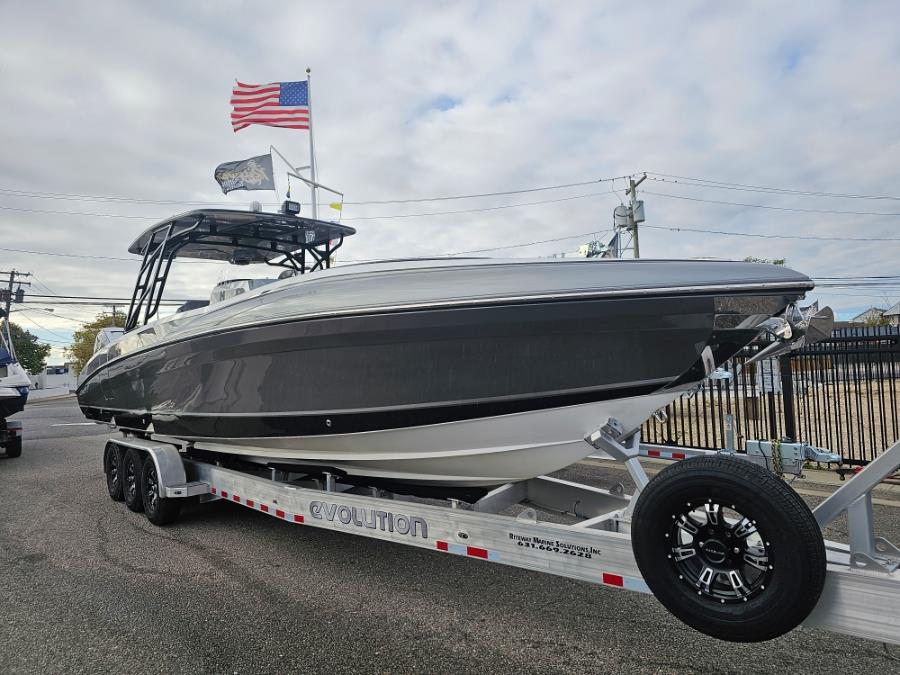 2019 Renegade 33' Open, available for sale in Wantagh, New York | Alpine Motors Inc. Wantagh, New York 2019 Renegade 33' Open, available for sale in Wantagh, New York | Alpine Motors Inc. Wantagh, New York
