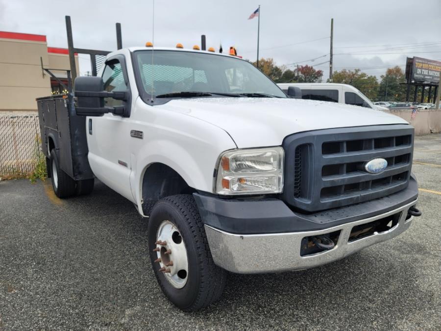 2005 Ford Super Duty F-350 DRW Reg Cab 141" WB 60" CA XL 4WD, available for sale in Lodi, New Jersey | AW Auto & Truck Wholesalers, Inc. Lodi, New Jersey