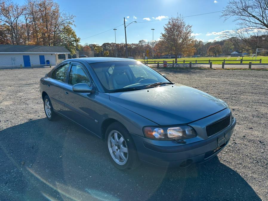 2002 Volvo S60 2.4T AWD A SR 4dr Sdn Auto w/SR, available for sale in Plainville, Connecticut | Choice Group LLC Choice Motor Car. Plainville, Connecticut