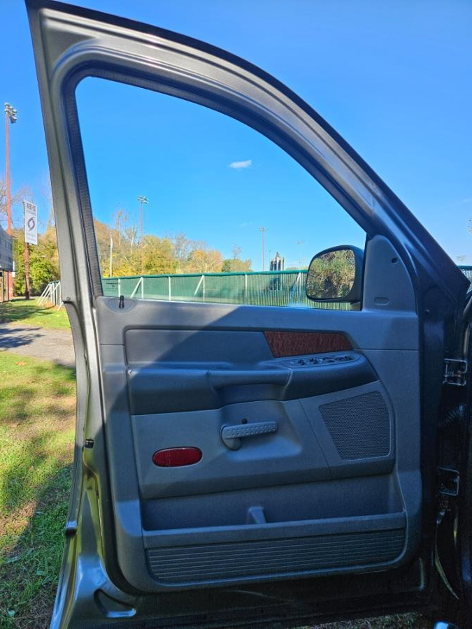 2006 Dodge Ram 1500 4dr Quad Cab 160.5 4WD SLT, available for sale in New Britain, Connecticut | Supreme Automotive. New Britain, Connecticut 2006 Dodge Ram 1500 4dr Quad Cab 160.5 4WD SLT, available for sale in New Britain, Connecticut | Supreme Automotive. New Britain, Connecticut