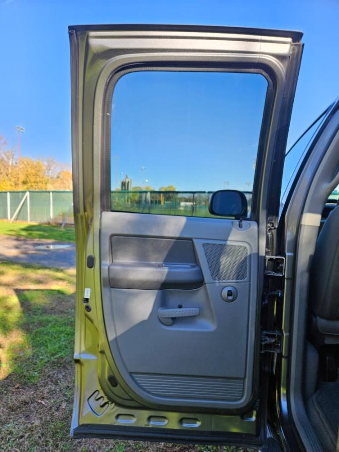 2006 Dodge Ram 1500 4dr Quad Cab 160.5 4WD SLT, available for sale in New Britain, Connecticut | Supreme Automotive. New Britain, Connecticut 2006 Dodge Ram 1500 4dr Quad Cab 160.5 4WD SLT, available for sale in New Britain, Connecticut | Supreme Automotive. New Britain, Connecticut