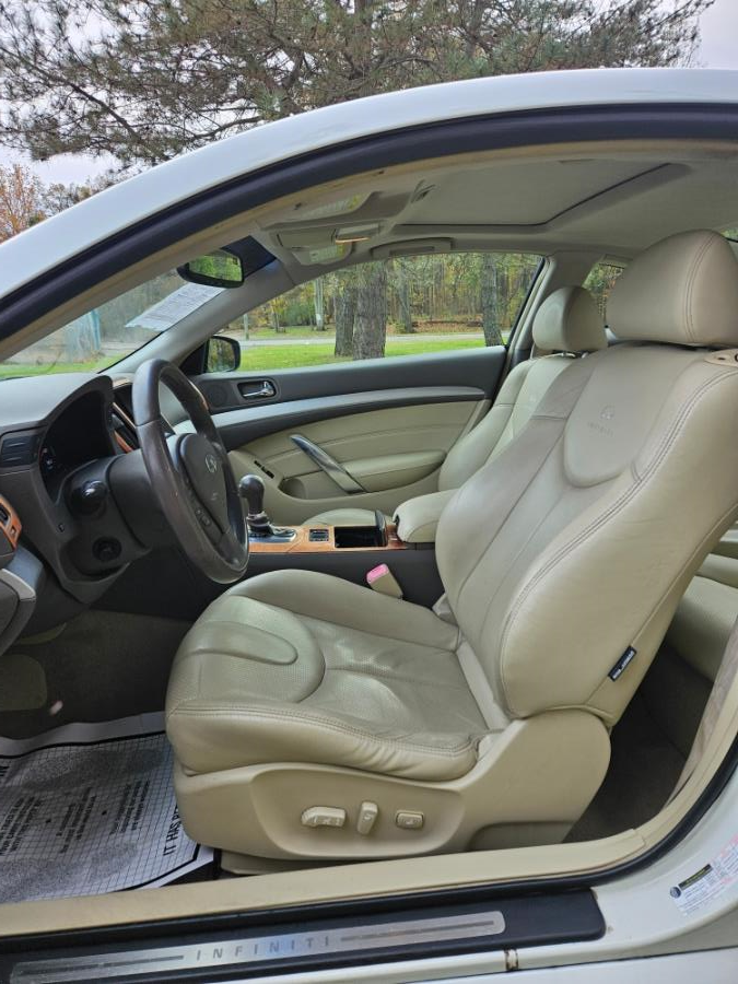 2008 Infiniti G37 Coupe 2dr Journey, available for sale in New Britain, Connecticut | Supreme Automotive. New Britain, Connecticut 2008 Infiniti G37 Coupe 2dr Journey, available for sale in New Britain, Connecticut | Supreme Automotive. New Britain, Connecticut